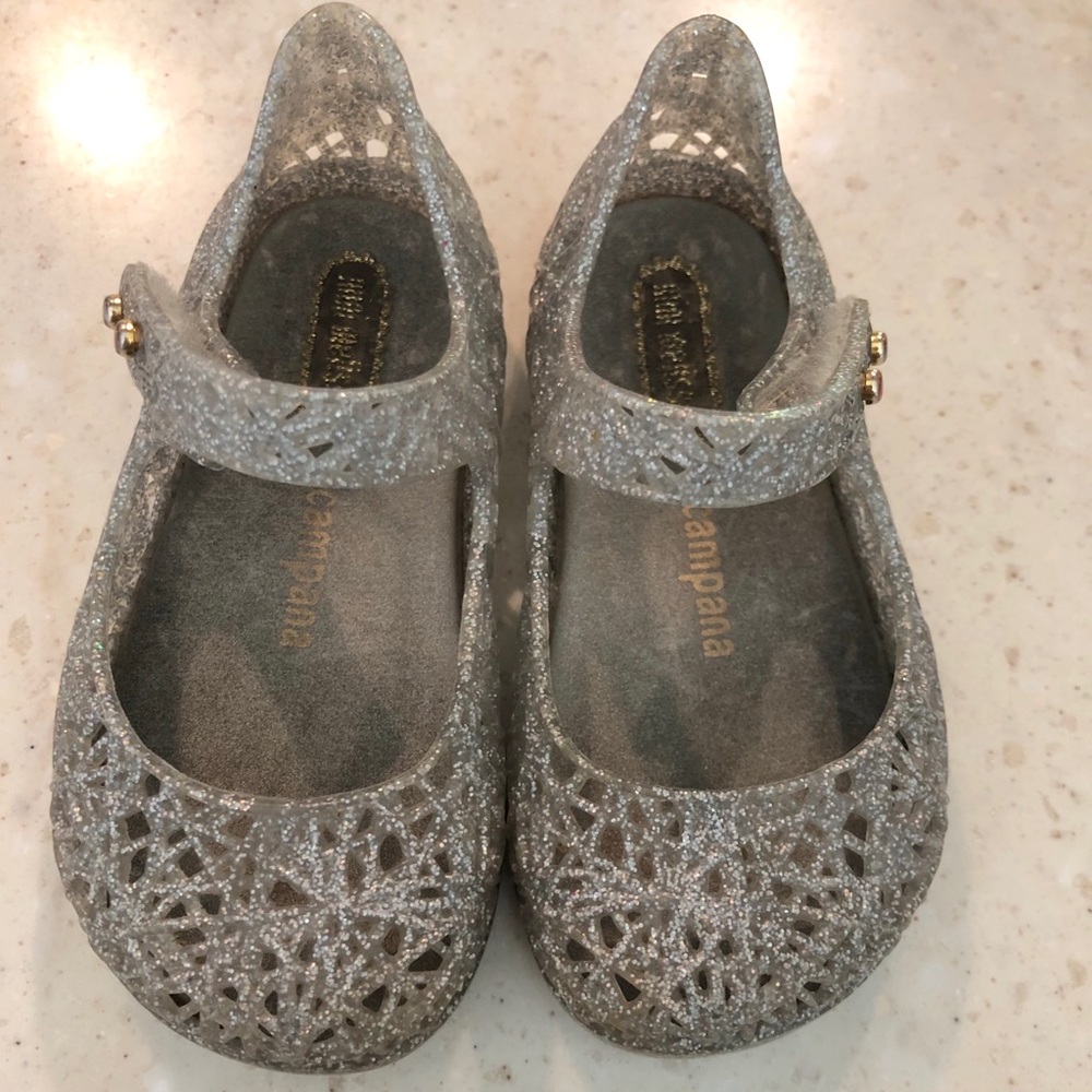 Mini melissa silver toddler size 6